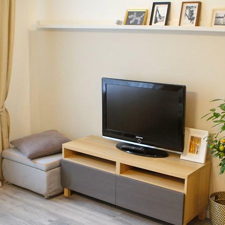New! Cozy Apartment With Free Guarded Parking 리가 외부 사진